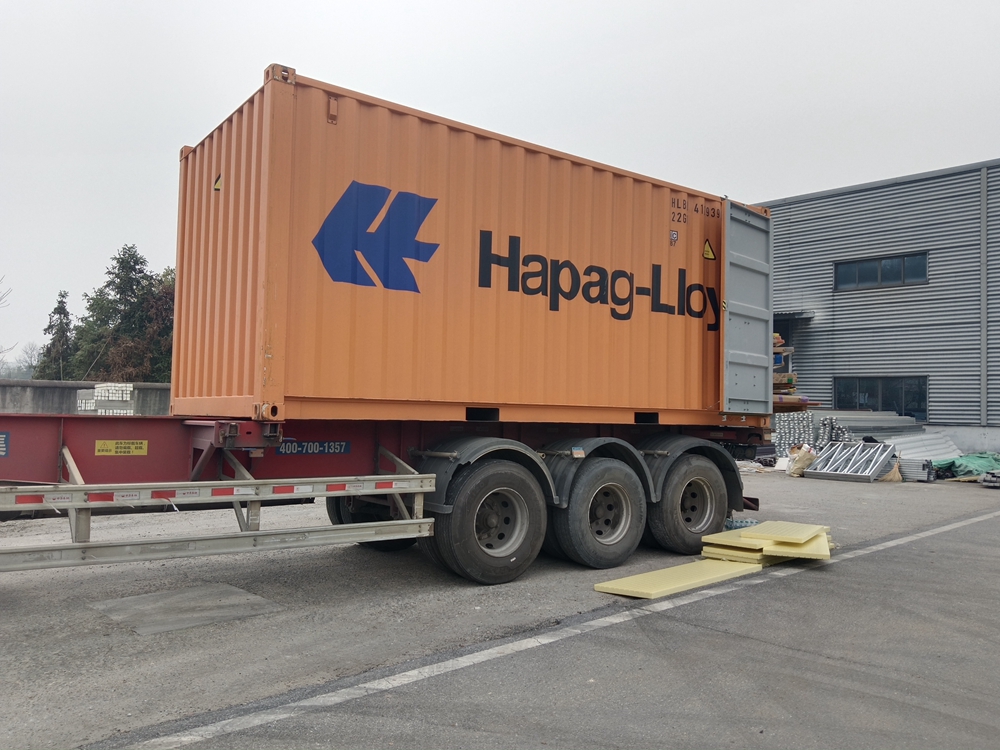 2026年3月15日睿婕轻钢别墅今启货柜发往欧洲！