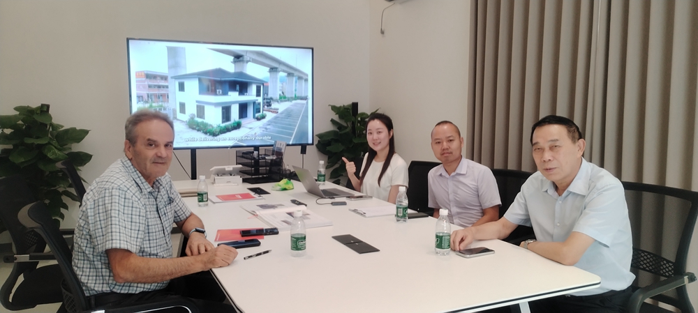  汉良轻钢别墅出口塞浦路斯，当地房地产开发商到访汉良佛山工厂！